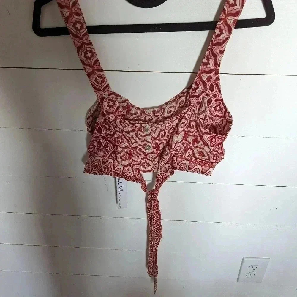 Nicole Miller NWT crop top w/tie